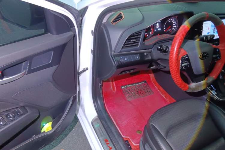 Used Hyundai Elantra (6th Generation / Lingdong) 2020 1.5L CVT Smart & Stylish – Elite Version Driver Seat