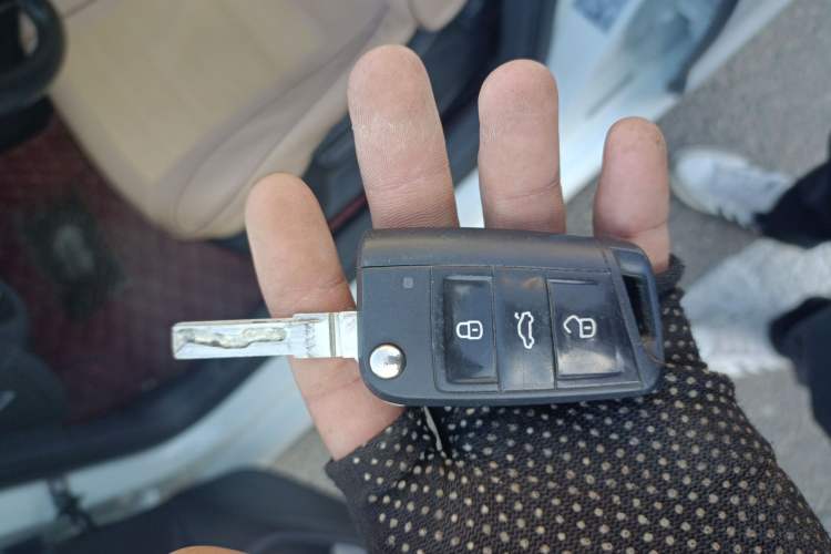 Used Volkswagen Golf 2014 1.6L Automatic Comfort Model Vehicle Key