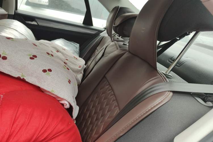 Used Volkswagen Bora 2017 1.6L Manual Fashion Model