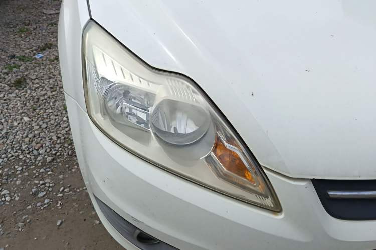 Used Ford Focus 2013 Sedan Classic 1.8L Automatic Base Model