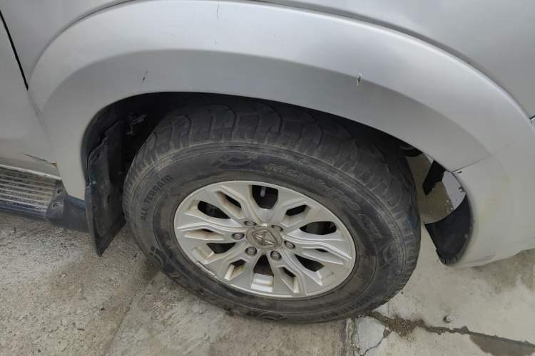 Used JMC Yusheng S350 2013 2.4T Two-Wheel-Drive Special Edition