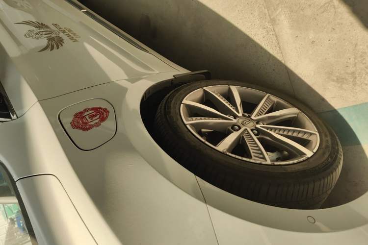 Used Geely Auto Emgrand GT New Energy 2018 1.5T PHEV Yao Ling Edition Left Front Wheel Hub