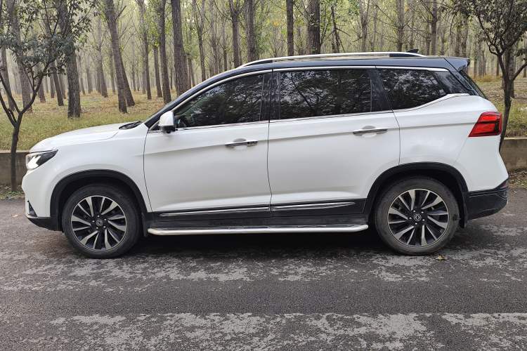 Used FORTHING T5 2018 300T DCT Smart Version