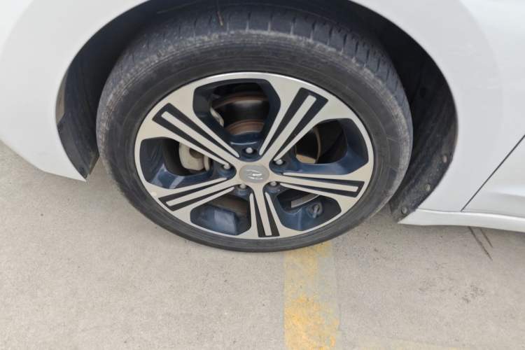 Used Hyundai Elantra (6th Generation / Lingdong) 2018 1.4T Dual-Clutch Xuan Dong · Dynamic Edition Exterior 1