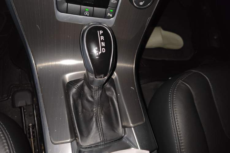 Used Volvo XC60 2014 Facelift T5 Zhiyi Edition
