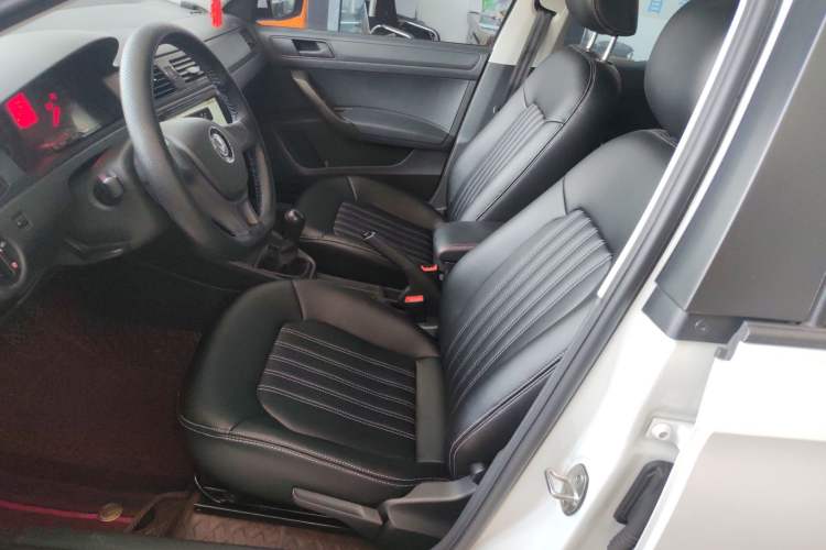 Used Volkswagen Santana 2016 1.6L Manual Fashion Edition
