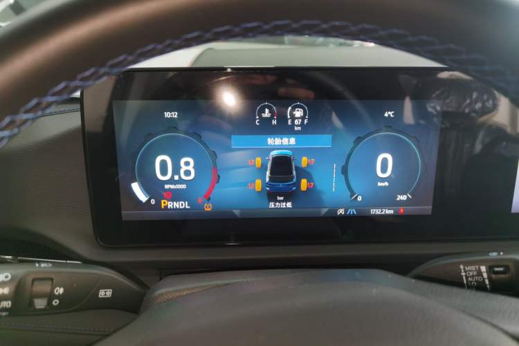 Used Ford Equator Sport 2025 EcoBoost 170 Platinum Edition
