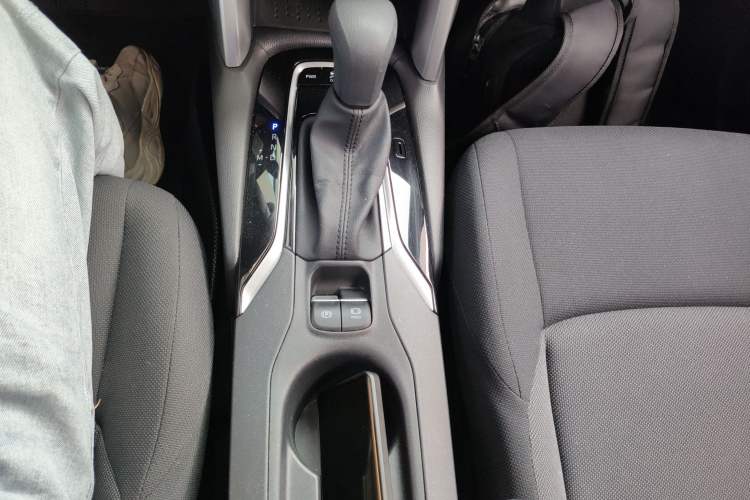 Used Toyota FRONTLANDER 2024 2.0L CVT Elite Edition
