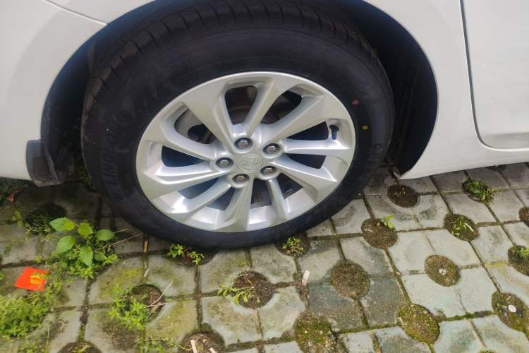 Used Buick Verano 2020 15T Automatic Trend Edition Right Rear Wheel Hub