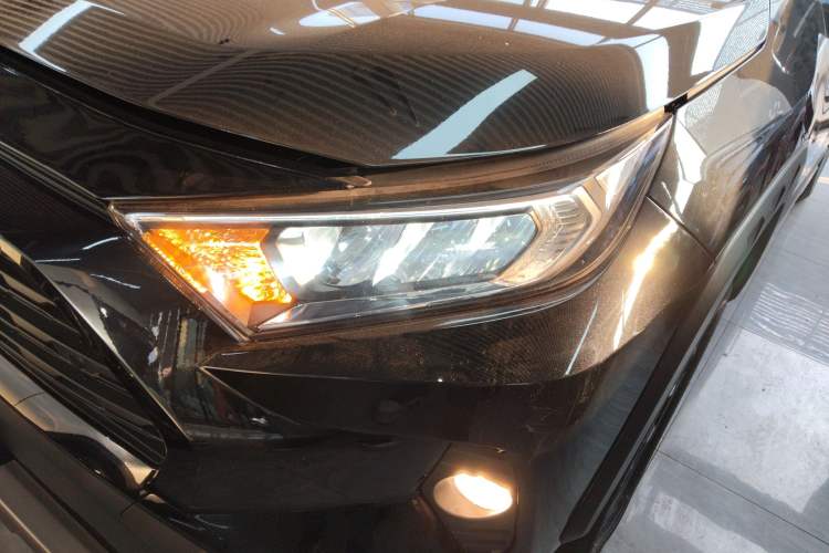 Used Toyota RAV4 2022 2.0L CVT 4x4 Style Plus Edition
