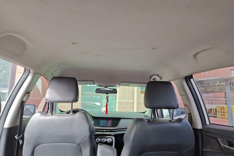 Used CHANGAN CS15 2019 1.5L Manual Entry-Level Version China VI Standard Headliner