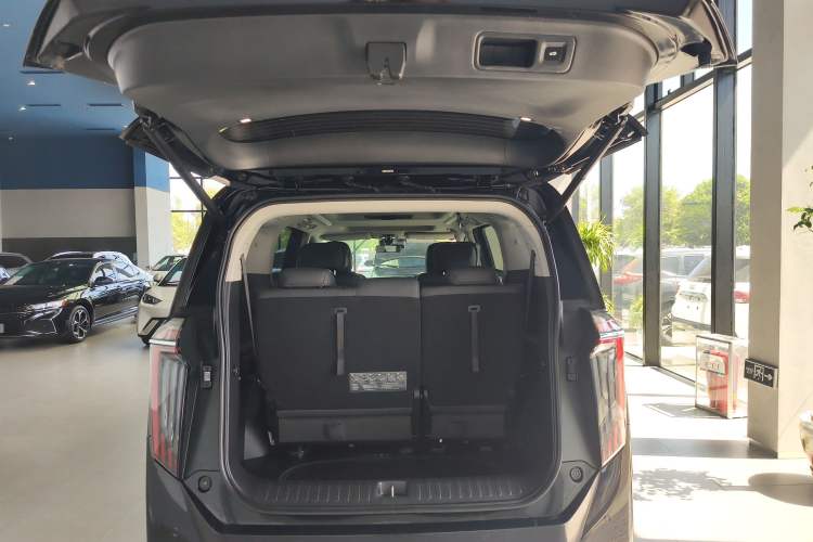 Used GAC Trumpchi M8 2024 Master Series 400T Prestige Edition