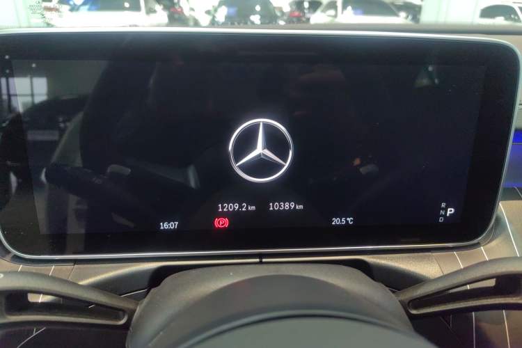 Used Mercedes-Benz C-Class 2024 Facelifted C-Class 260 L Night Edition Sports Version Instrument Cluster