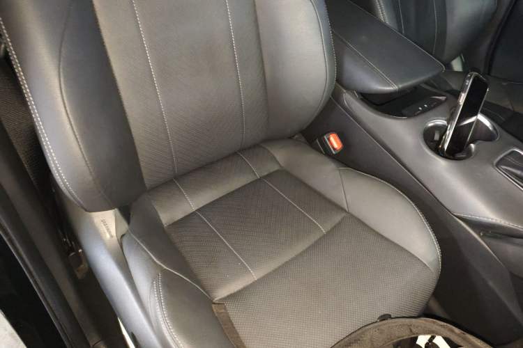 Used Toyota Harrier 2022 Dual-Engine 2.5L CVT Two-Wheel Drive Luxury Edition