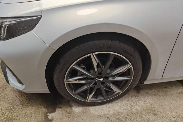 Used GAC Trumpchi EMPOW 2024 270T DCT Yingbao S Edition Left Front Wheel Hub