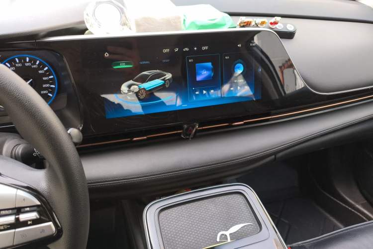 Used AION S 2022 Meizu 580 Pio Audio And AC Panel