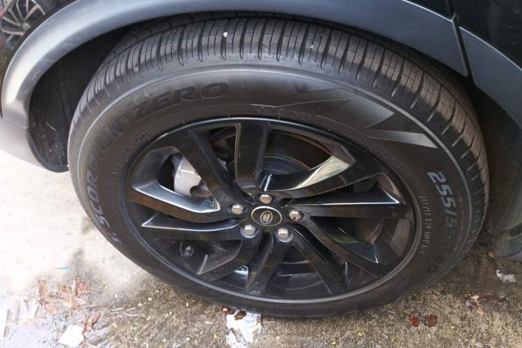 Used Land Rover Discovery 2018 2.0T Special Edition
