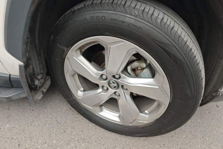 Used Toyota RAV4 2020 2.0L CVT Two-Wheel Drive Fashion Edition Right Front Wheel Hub