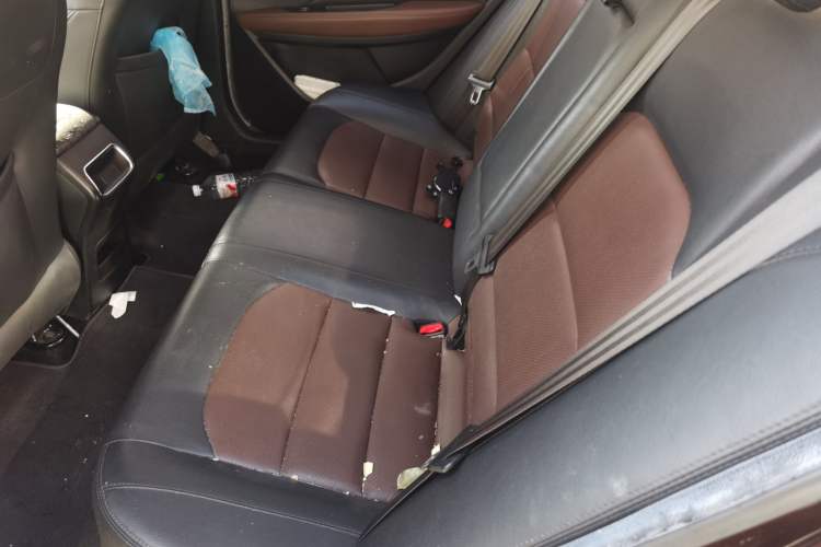 Used Geely Auto Vision 2019 Upgraded Model 1.5L CVT Luxury Version China VI Standard Left Rear Seat