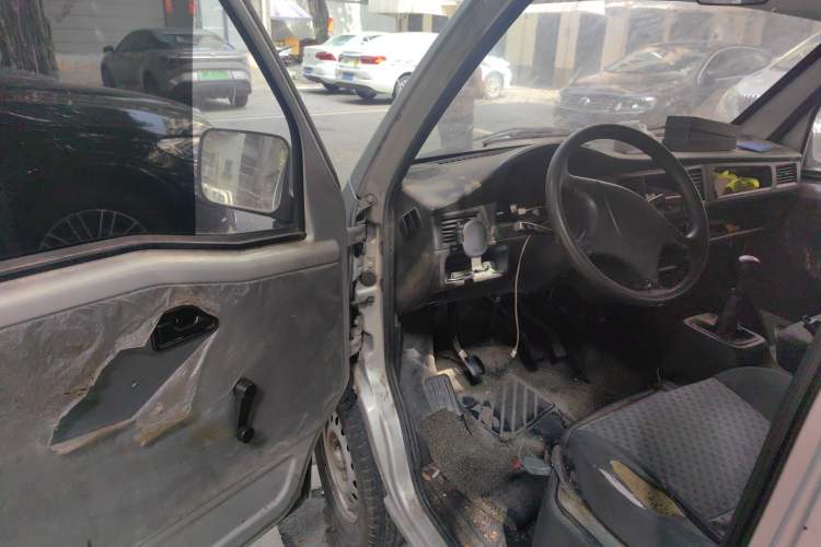 Used Wuling Zhiguang 2023 1.5L Practical Version 5/7 Seats