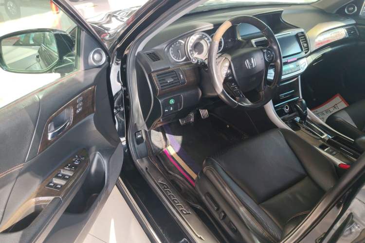 Used Honda Accord 2014 3.0L VTI Prestige Edition
