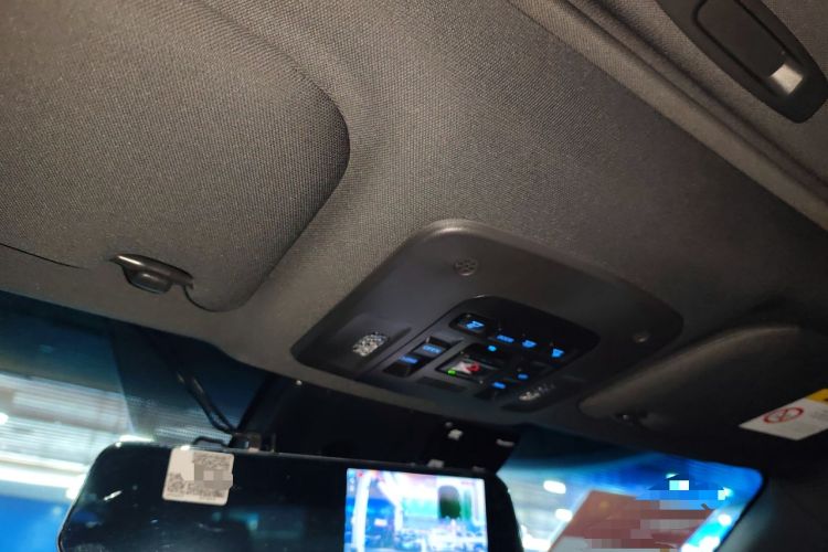 Used Toyota Avalon 2022 Dual-Engine 2.5L Luxury Edition Headliner