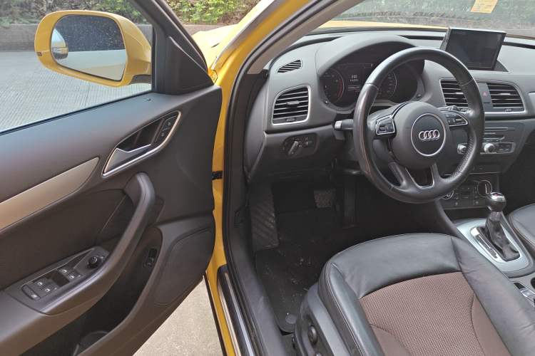 Used Audi Q3 2017 30 TFSI Fashion Model