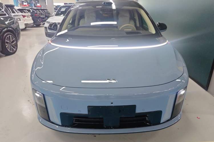 Used Li Auto i8 2025 Model Standard Version Front