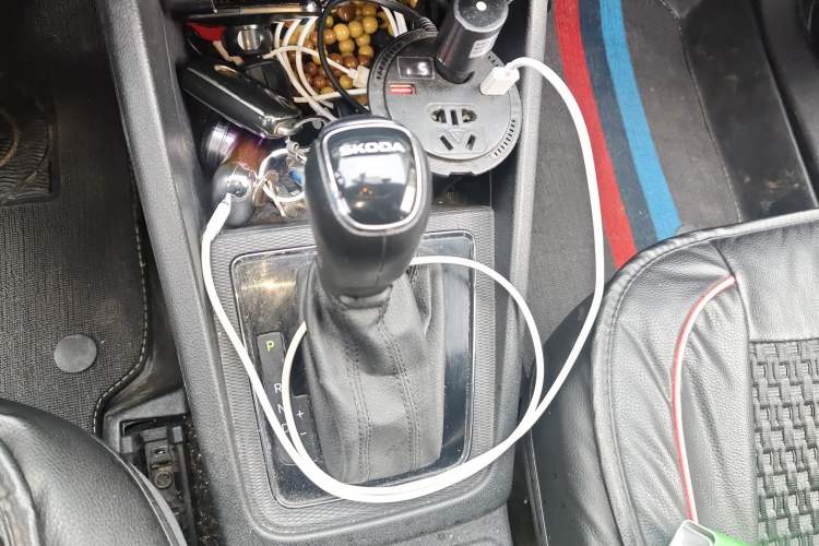 Used Skoda Kamiq 2018 1.5L Automatic Comfort Edition China VI Standard Gear Lever