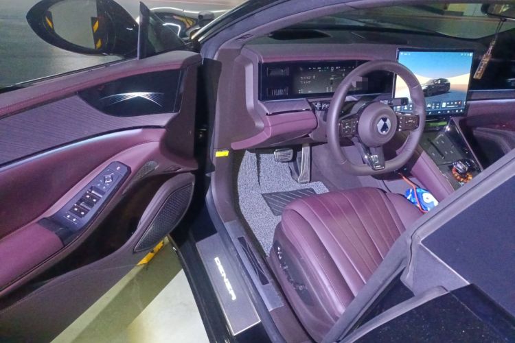 Used Denza Z9GT 2024 1100 4x4 Max First Edition
