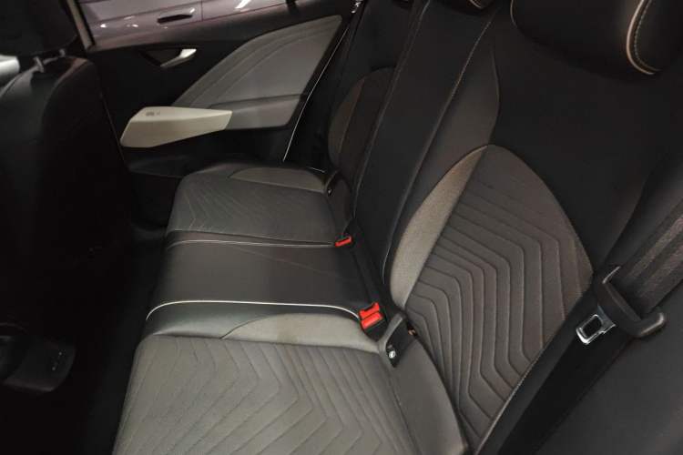 Used Volkswagen ID.3 2025 Smart Model Outstanding Oxygen Edition