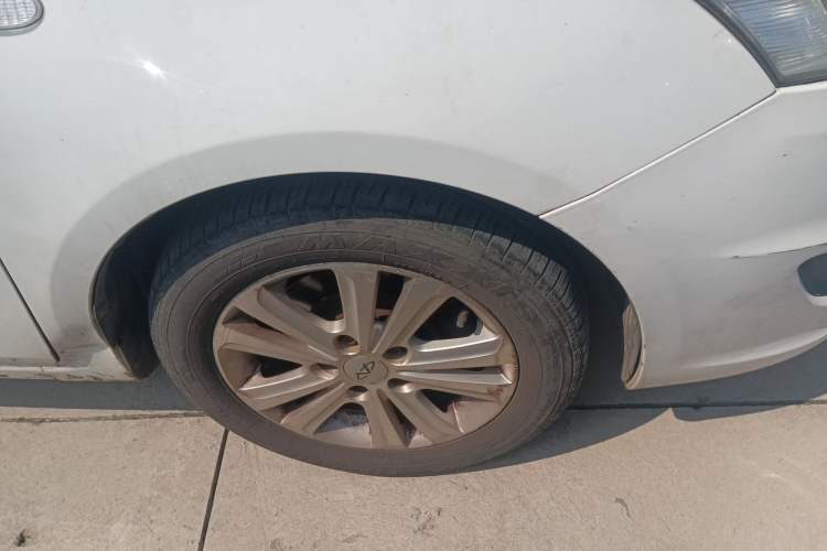 Used Chery E3 2013 1.5L Manual Fashion Model Right Front Wheel Hub