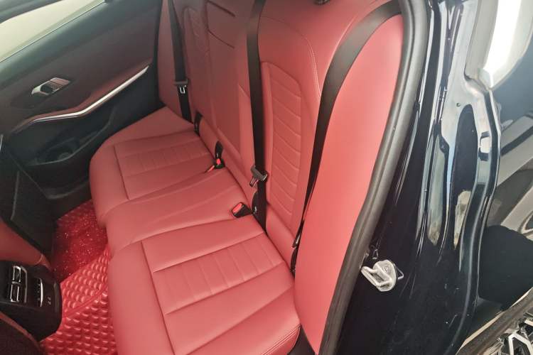 Used BMW 3 Series 2021 Restyled 325Li M Sport Package Left Rear Seat