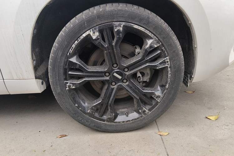 Used Wey VV7 2017 2.0T Flagship Model Right Front Wheel Hub