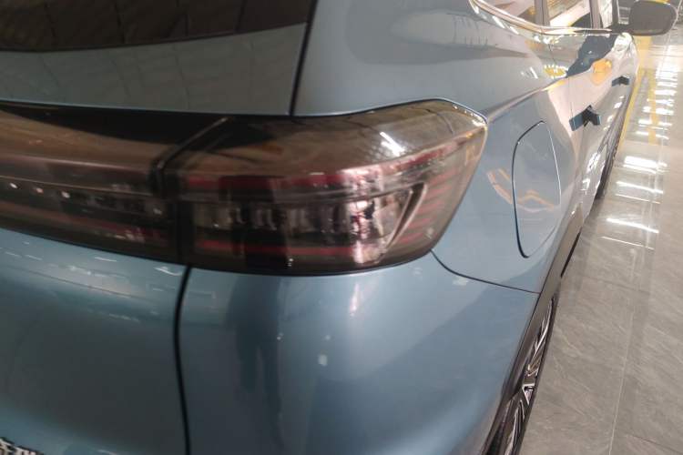 Used Chery Tiggo 8 PLUS C-DM 2025 1.5T 116 km Prestige Version 5 Seats Right Rear Taillight