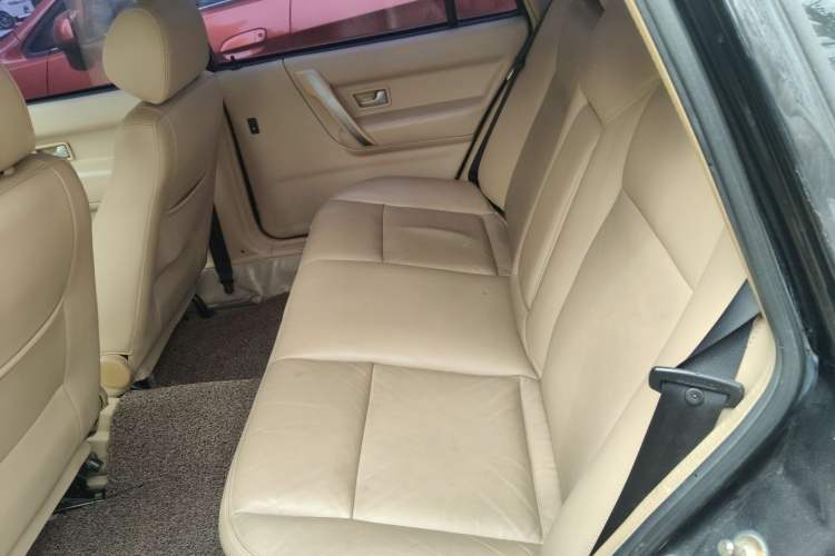 Used Volkswagen Santana Vista 2008 1.8L Manual Comfort Edition