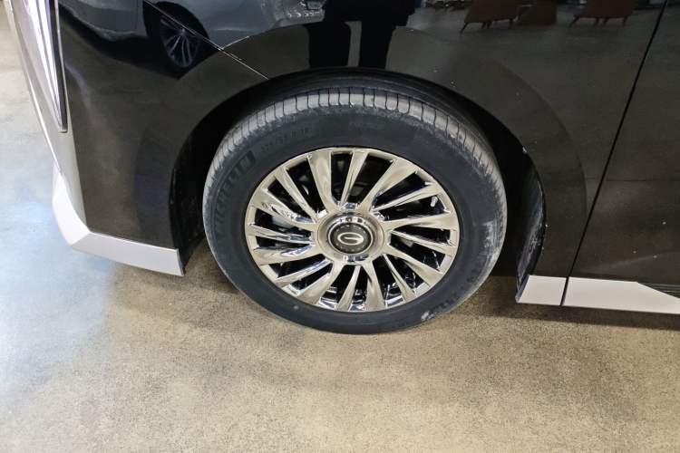 Used GAC Trumpchi M8 2023 Zongshi Series 400T Flagship Edition
