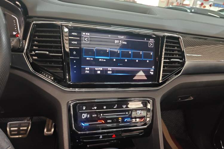 Used Volkswagen Teramont X 2019 530 V6 Four-Wheel Drive Prestige Flagship Edition Audio And AC Panel