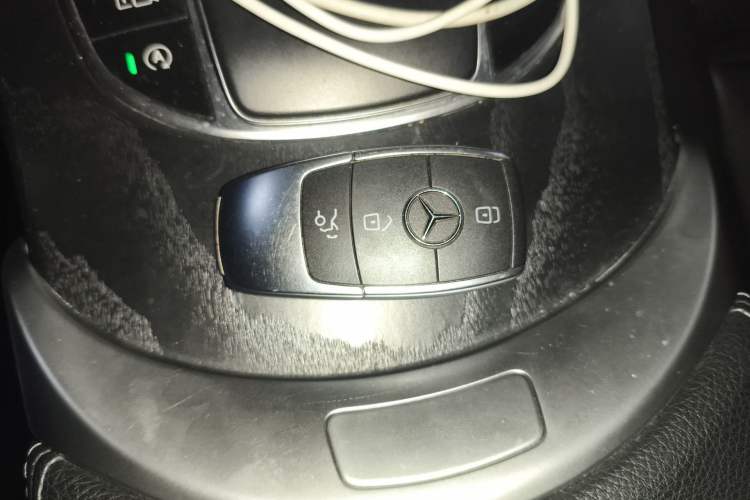 Used Mercedes-Benz C-Class 2020 Restyled C 200 L Fashion Edition Sport Version
