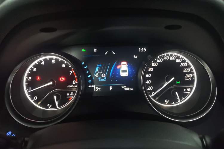 Used Toyota Camry 2021 2.0G Luxury Edition
