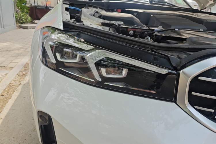 Used BMW 3 Series 2023 325Li M Sport Package Right Front Headlight