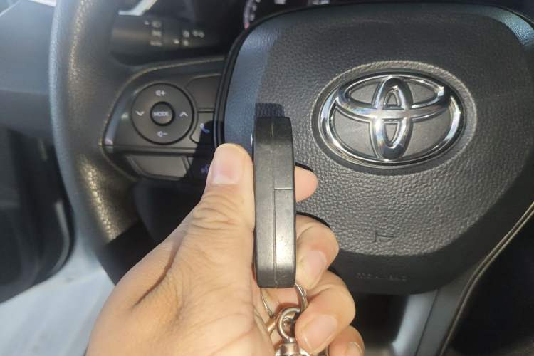 Used Toyota Levin 2022 Facelift TNGA 1.5L CVT Progressive Edition Vehicle Key