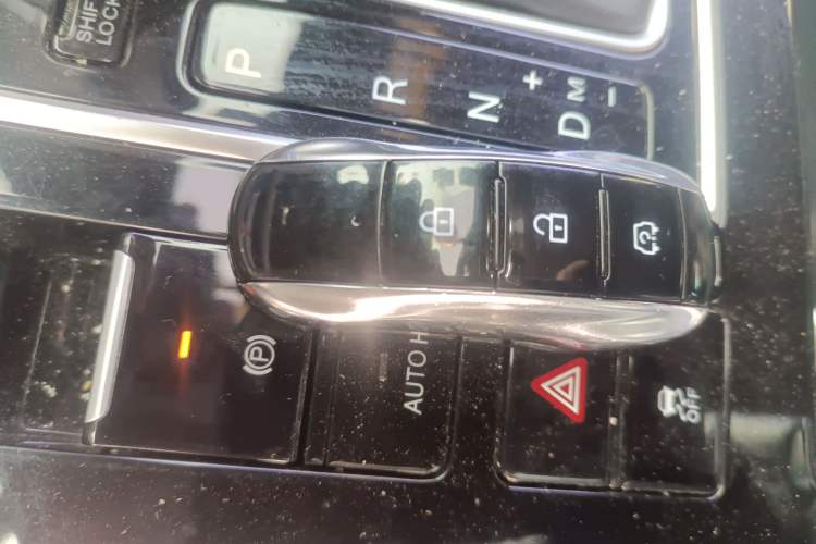 Used Dongfeng Fengon ix7 2020 2.0 TGDI Automatic Two-Wheel Drive Urban Luxury Edition