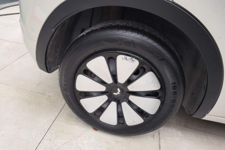 Used Wuling Bingo 2023 410 km Lingxi Deluxe Edition