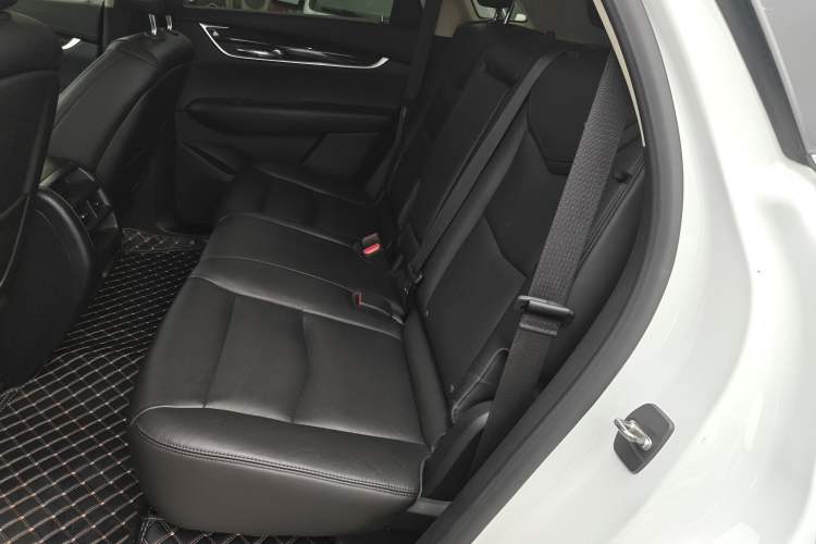 Used Cadillac XT5 2018 25T Luxury Model
