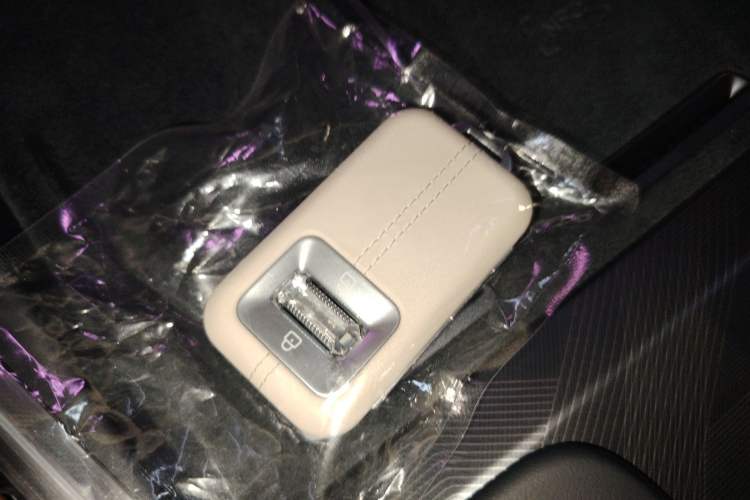 Used Zeekr 001 2026 95° All-Wheel-Drive Max Edition Interior 1