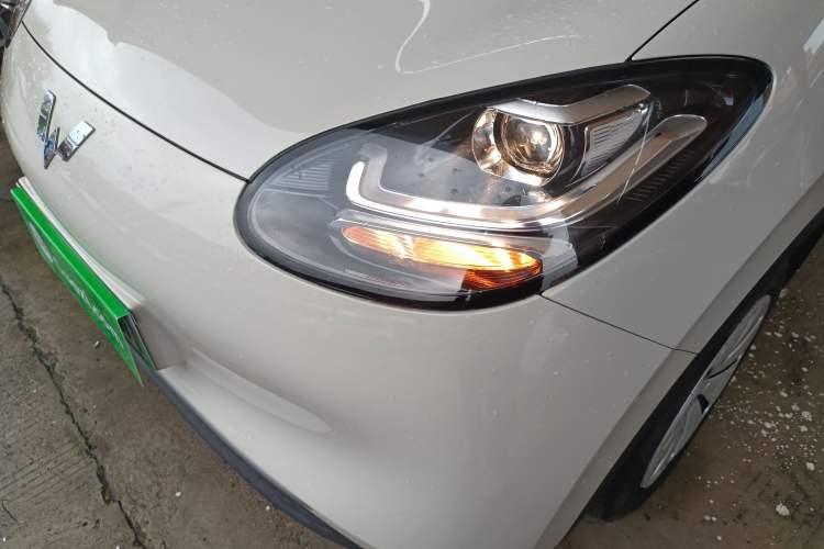 Used Wuling Bingo 2023 203km Light Edition Left Front Headlight
