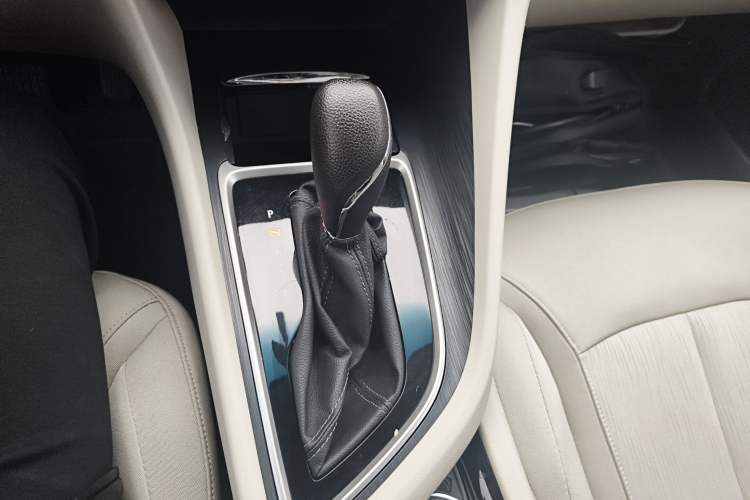 Used Buick GL6 2018 18T 6-Seater Elite Model