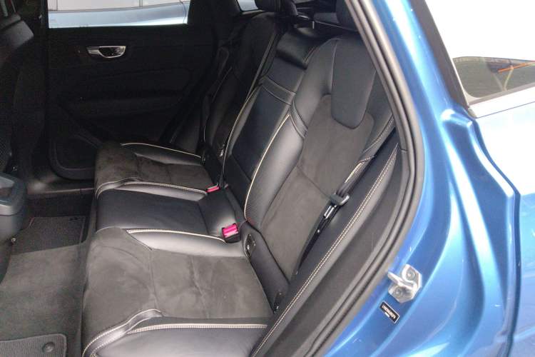 Used Volvo XC60 2018 T5 4x4 Smart & Sporty Edition