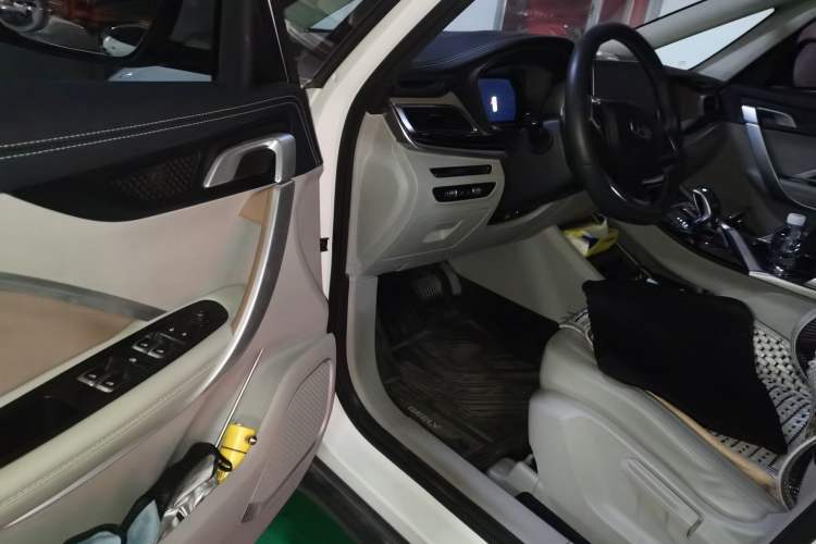 Used Geely Auto Jiajie 2019 1.8TD Automatic Enjoyment Model Driver Seat